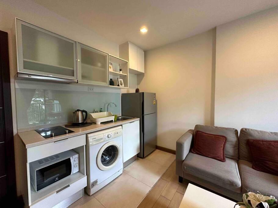 The Astra Deluxe Apartment